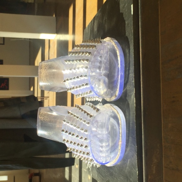 Clear Spiked jelly sandals - Picture 6 of 7